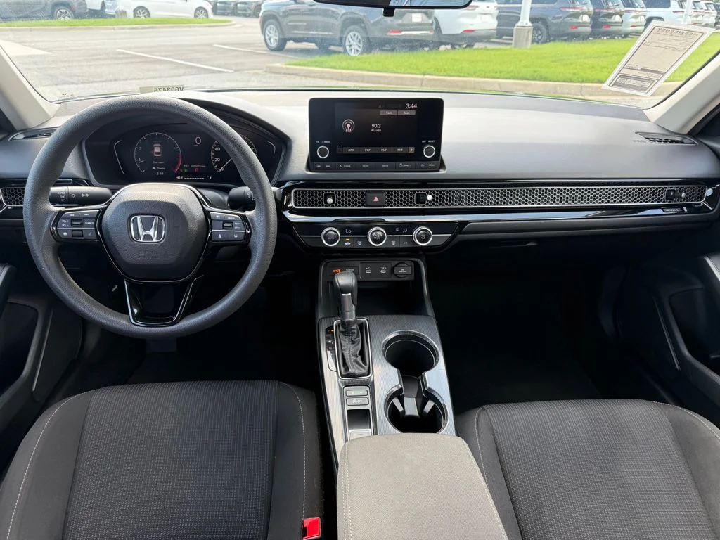 Used 2025 Silver Honda LX image 7