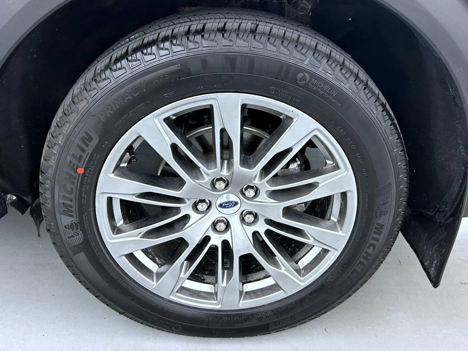 Used 2025 White Ford Active image 25