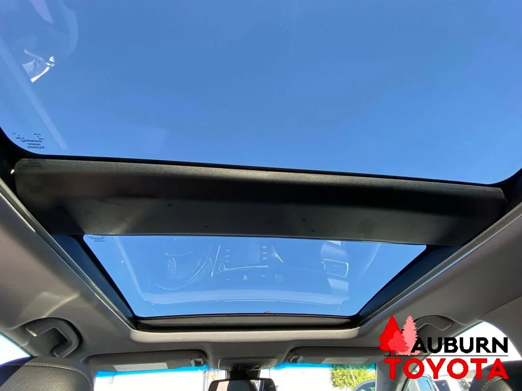 Certified Used 2019 Wind Chill Pearl Toyota XLE image 27