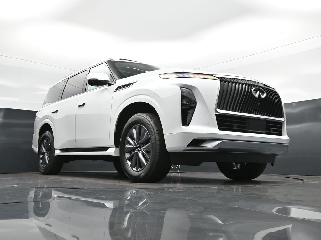 New 2026 RADIANT WHITE INFINITI Pure 2WD image 47