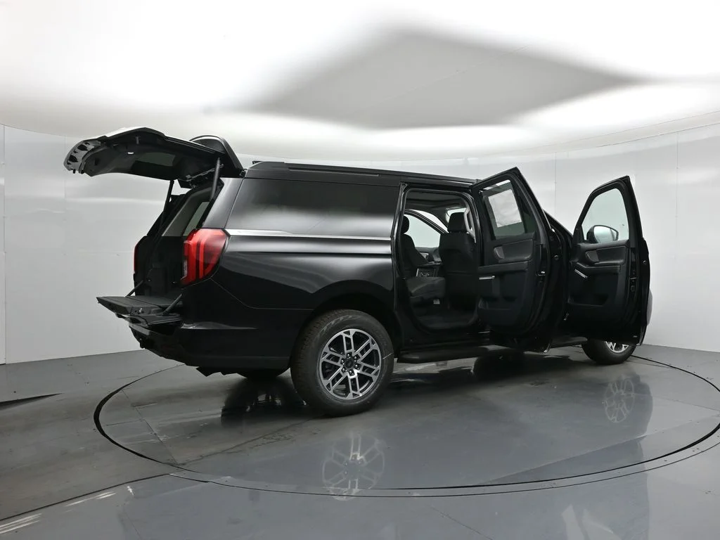 New 2026 Agate Black Metallic Ford Active image 5