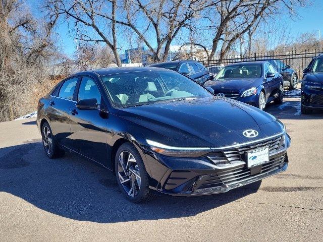 2024 Hyundai Elantra SEL - Photo 12