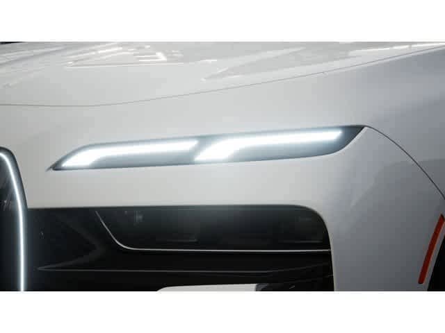 Used 2026 Alpine White BMW 740i xDrive image 6