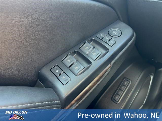 Used 2019 BLACK Chevrolet LT image 14