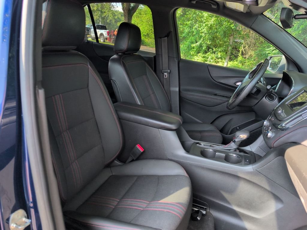 Used 2022 Blue Chevrolet RS image 32
