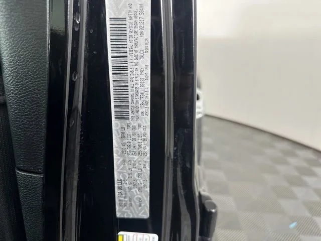 Used 2020 Black Jeep Overland image 25