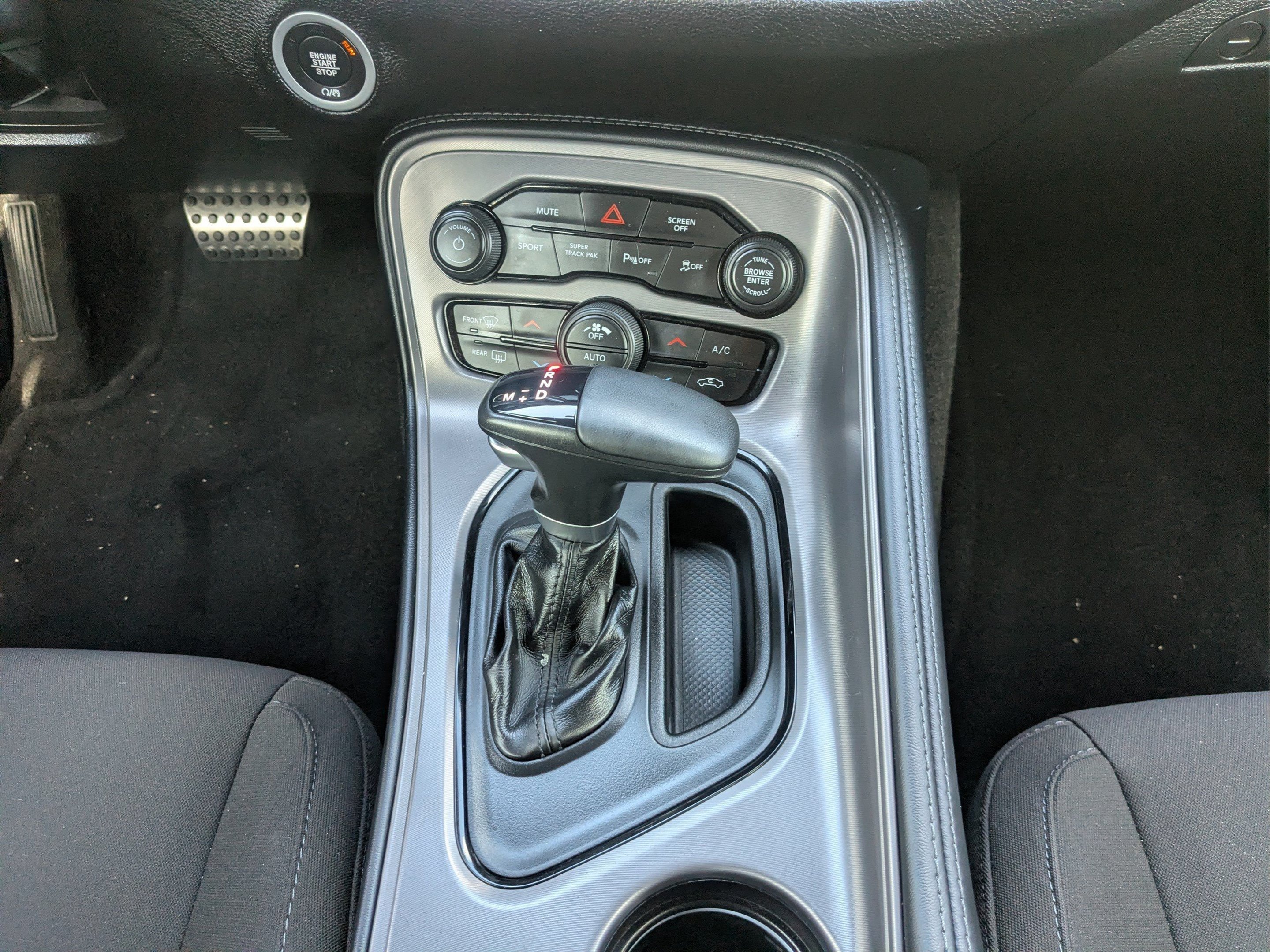 2023 Dodge Challenger R/T - Photo 15
