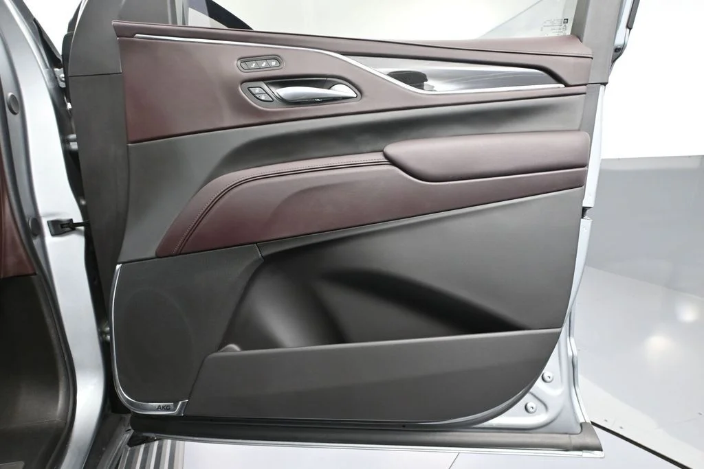 2024 Cadillac Escalade V-Series - Photo 47
