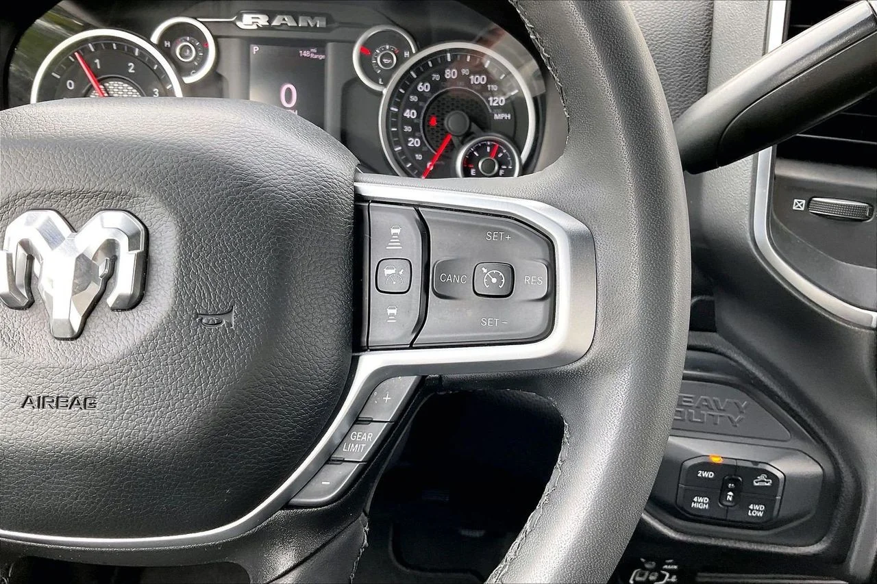 Used 2025 White Ram Big Horn image 30