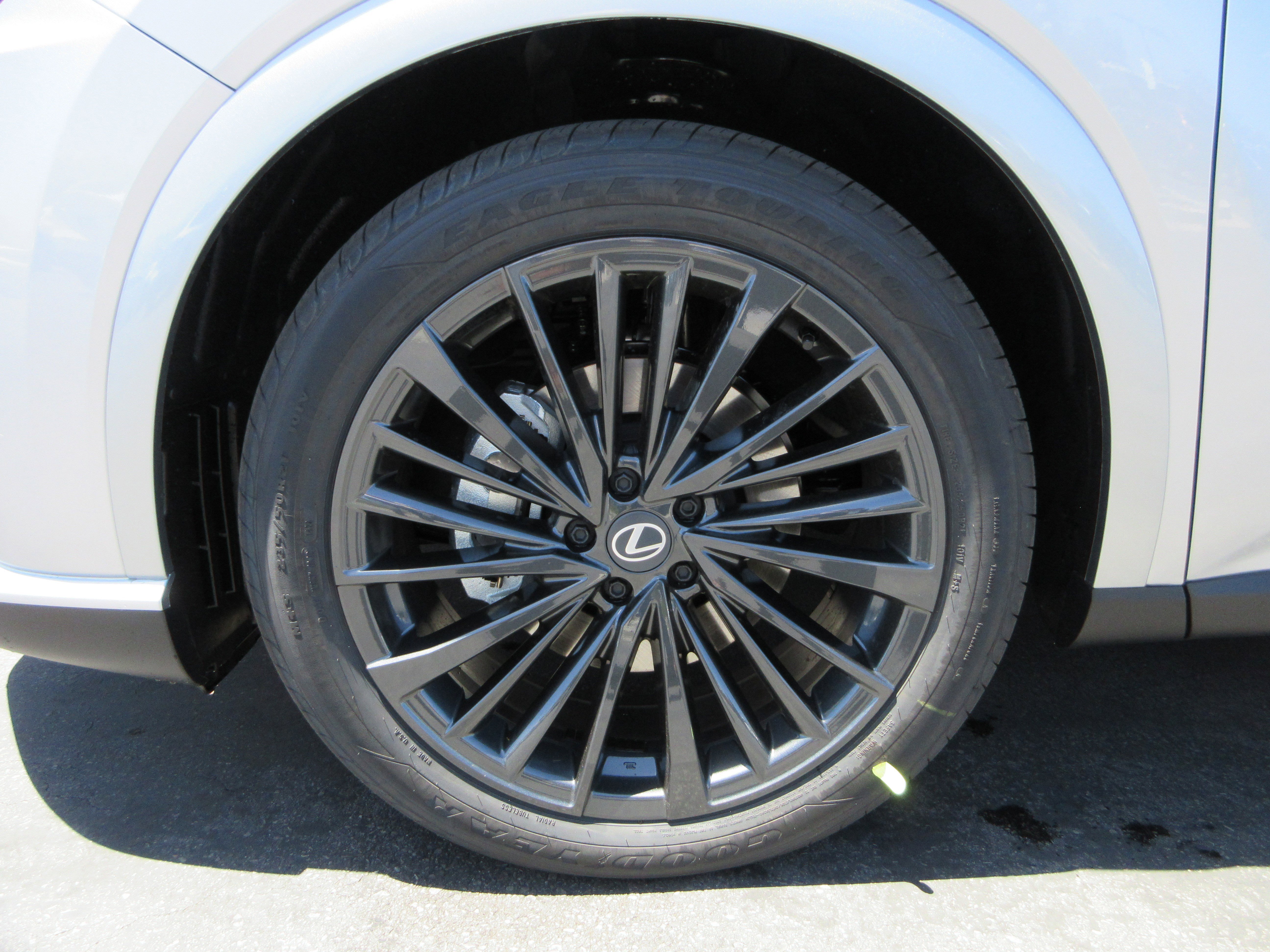New 2026 Iridium Lexus PREMIUM image 48