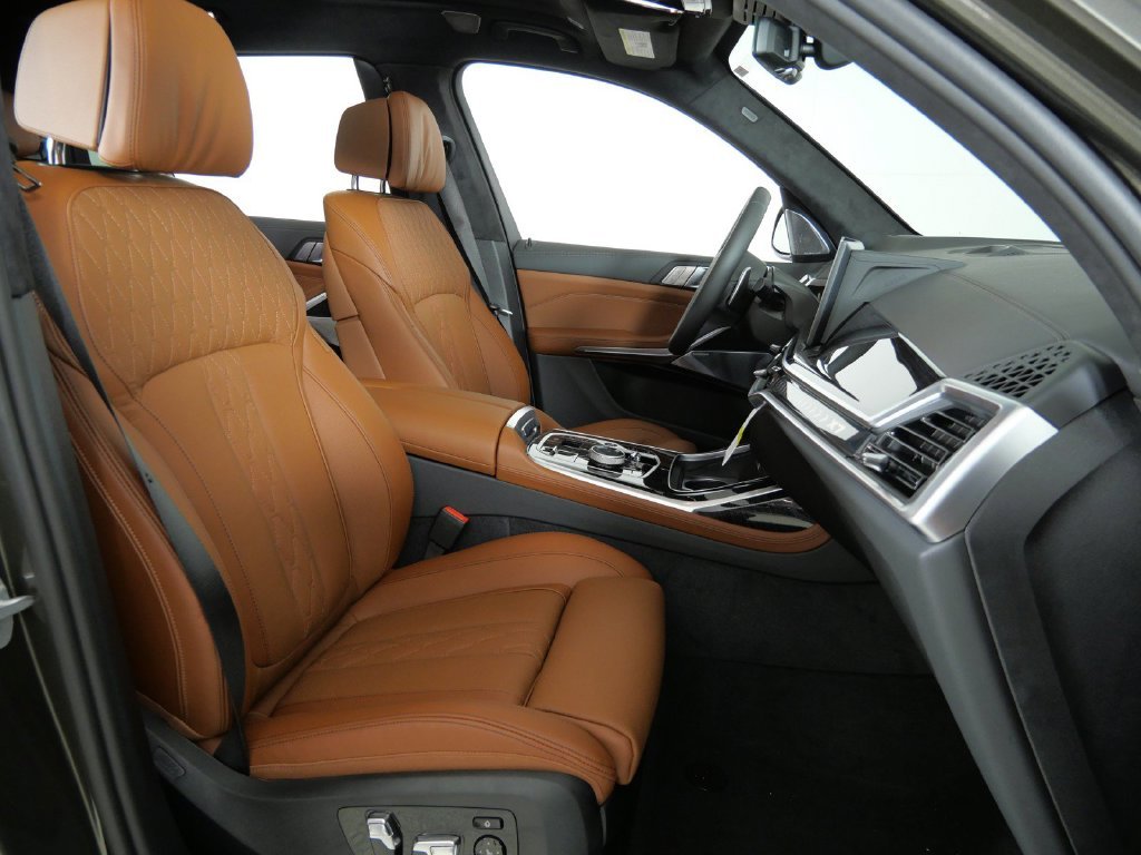 New 2027 Manhattan Green Metallic BMW xDrive40i image 21