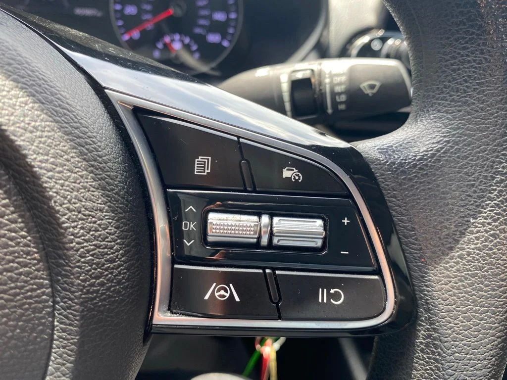 Used 2023 Black Kia LXS image 25
