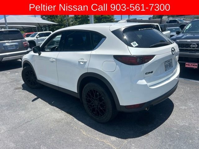 Used 2017 White Mazda Grand Select image 4