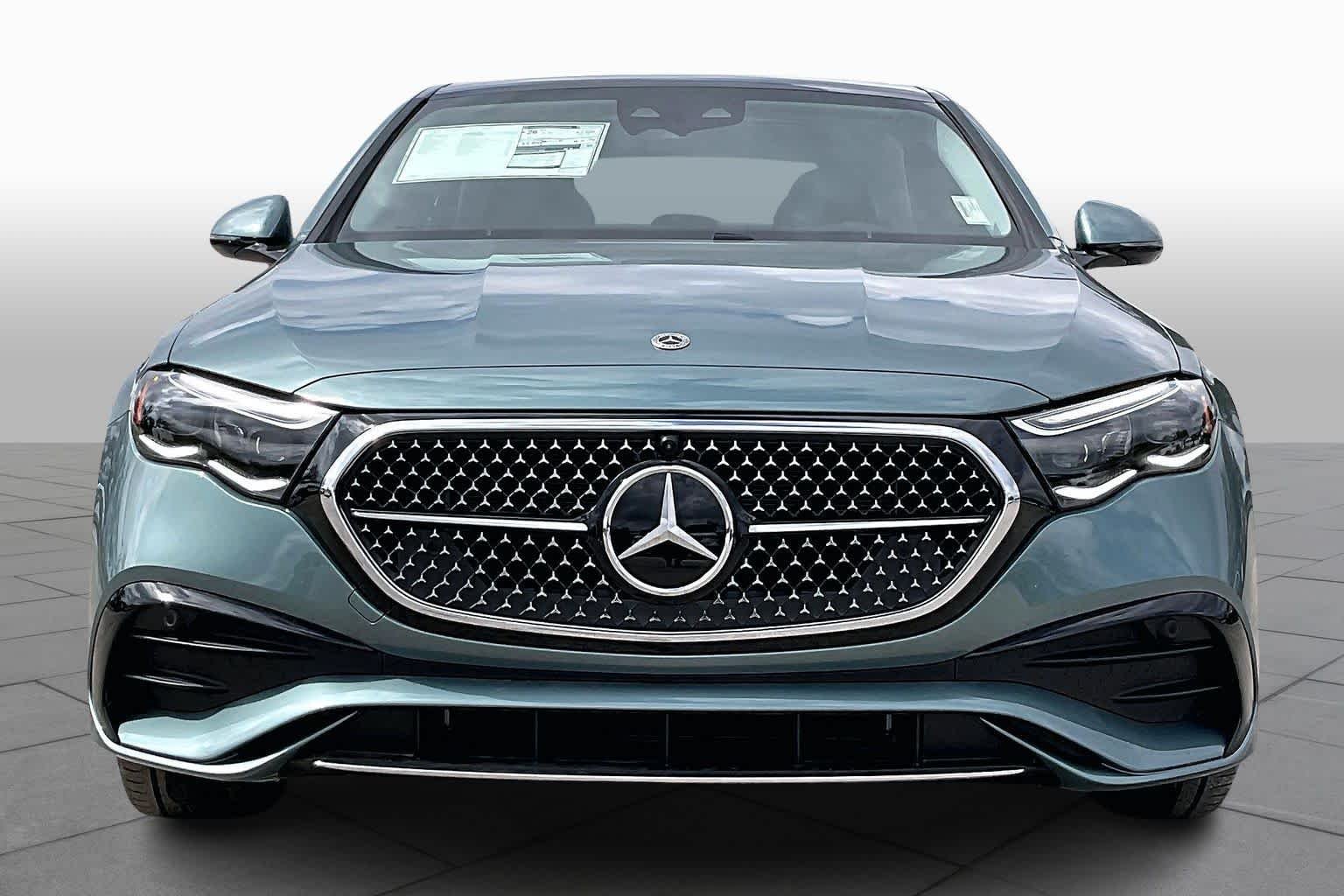 New 2026 Verde Silver Metallic Mercedes-Benz E 450 image 2