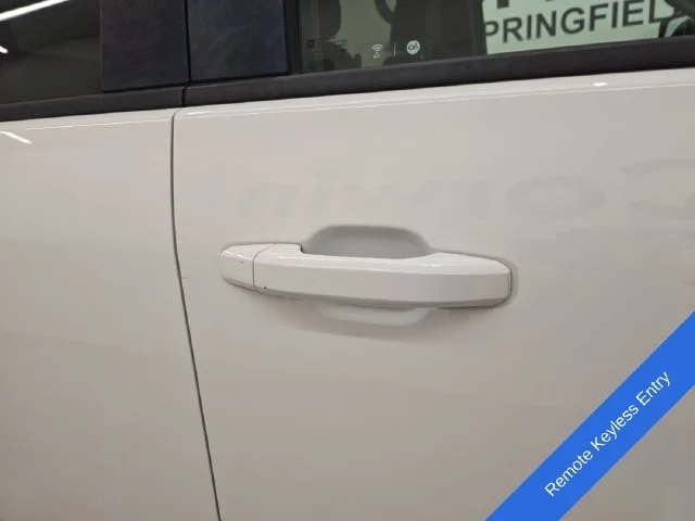 Used 2020 Summit White Chevrolet LT image 8