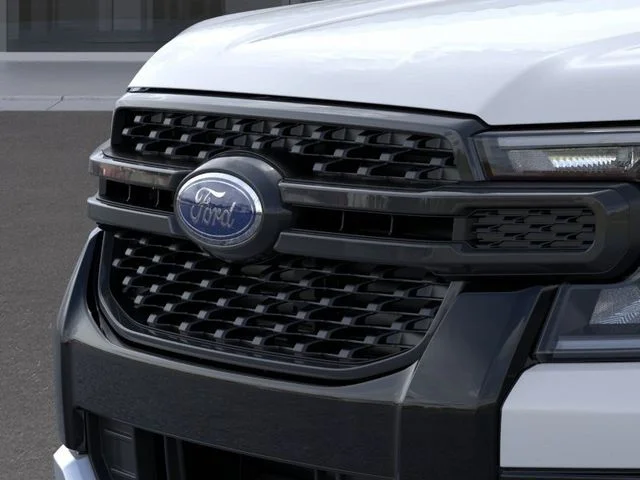 New 2026 Oxford White Ford XLT image 17