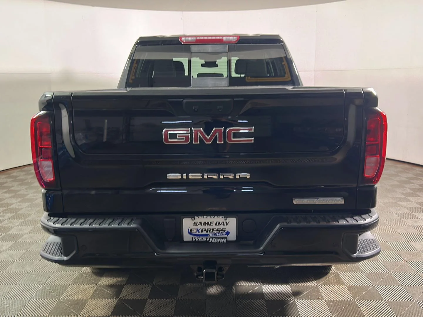 Used 2024 Onyx Black GMC Elevation image 7