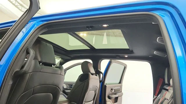 New 2026 Hydro Blue Pearl-Coat Exterior Paint RAM Laramie image 18
