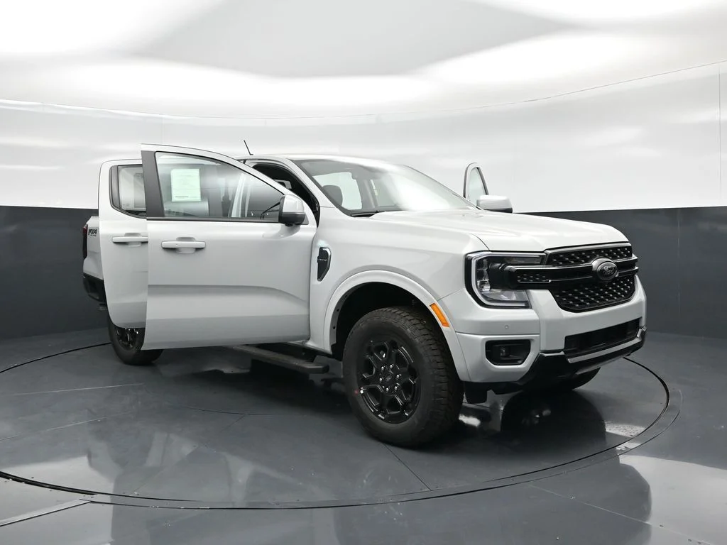 New 2026 Avalanche Ford Lariat image 29