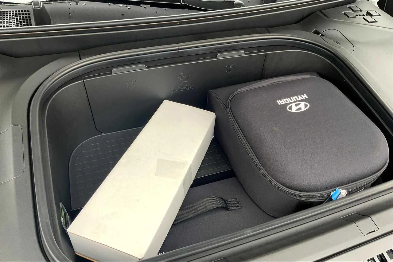 2026 Hyundai IONIQ 9 SE - Photo 17
