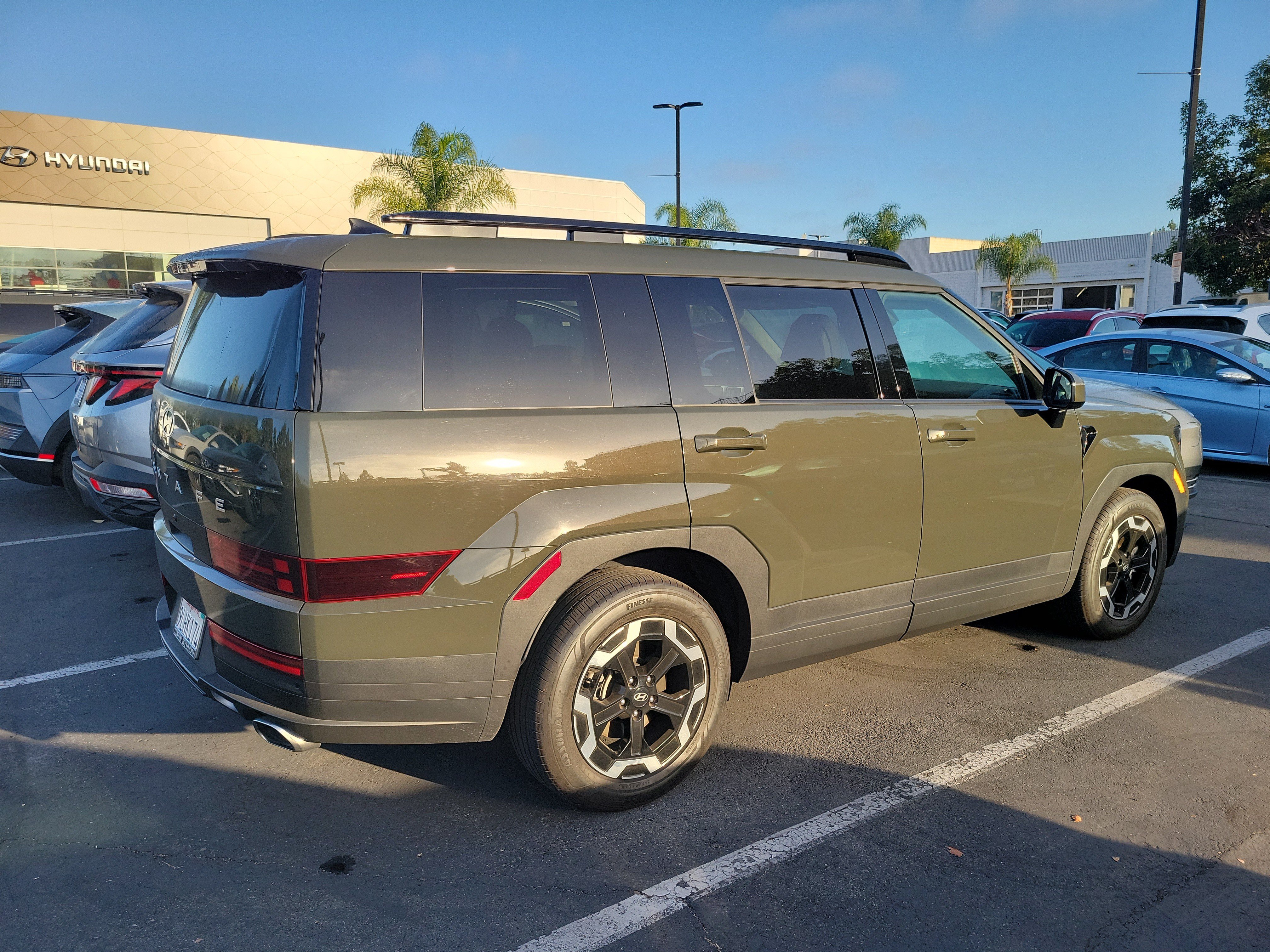 Certified Used 2024 Rockwood Green Hyundai SEL image 4