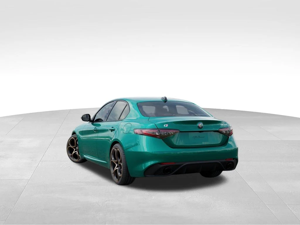New 2025 Green Alfa Romeo Intensa image 3