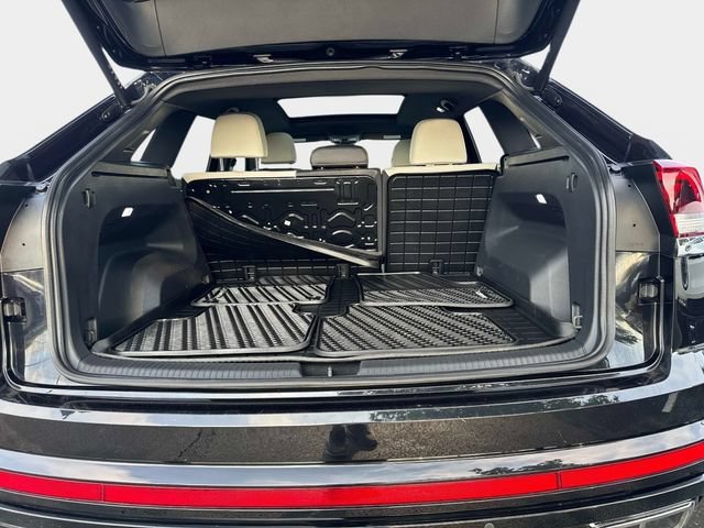 Used 2024  Volkswagen 2.0T SEL Premium R-Line image 5