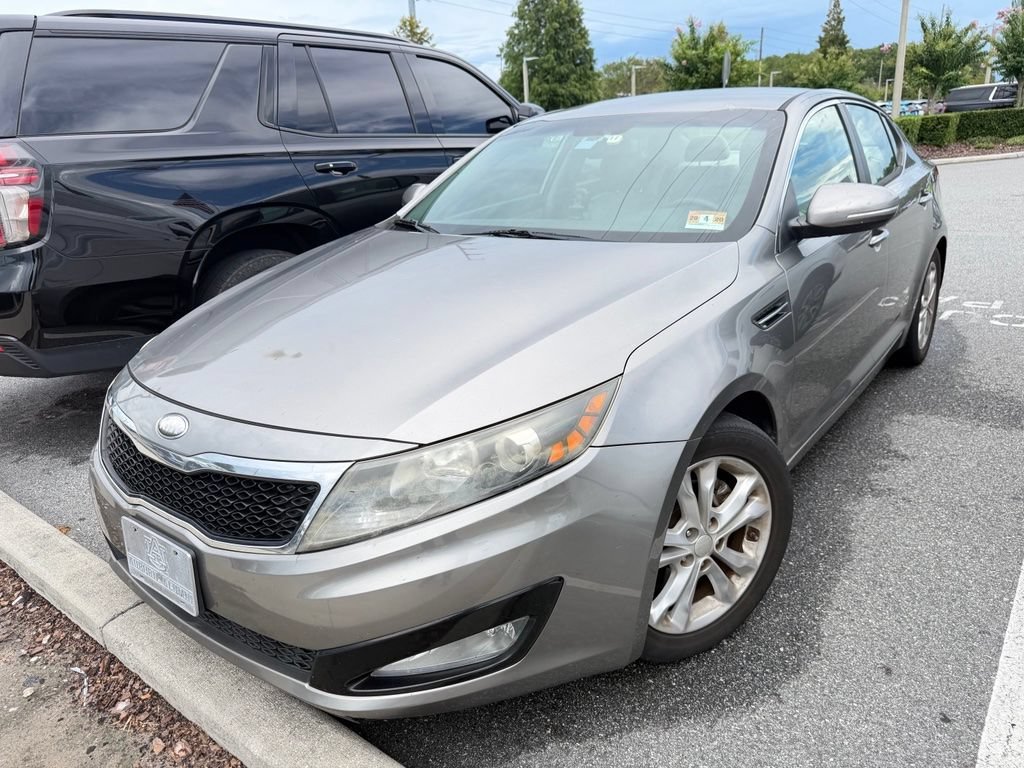 Used 2013 Silver Kia LX image 1