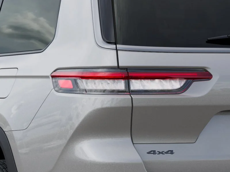 New 2026 Silver Zynith Exterior Paint Jeep Laredo image 11