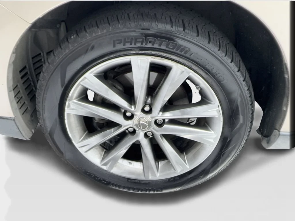 Used 2015 Beige Lexus 350 image 13