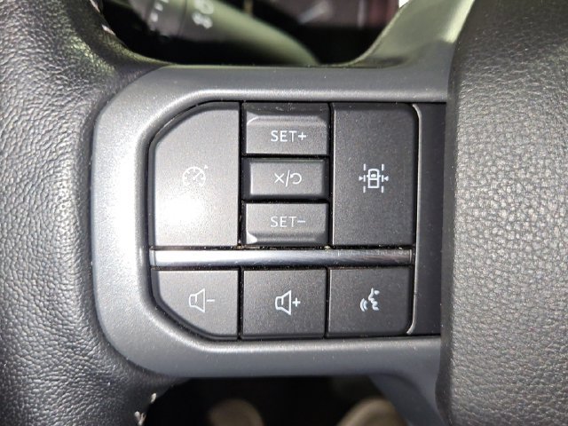 Used 2022 White Ford XLT image 35