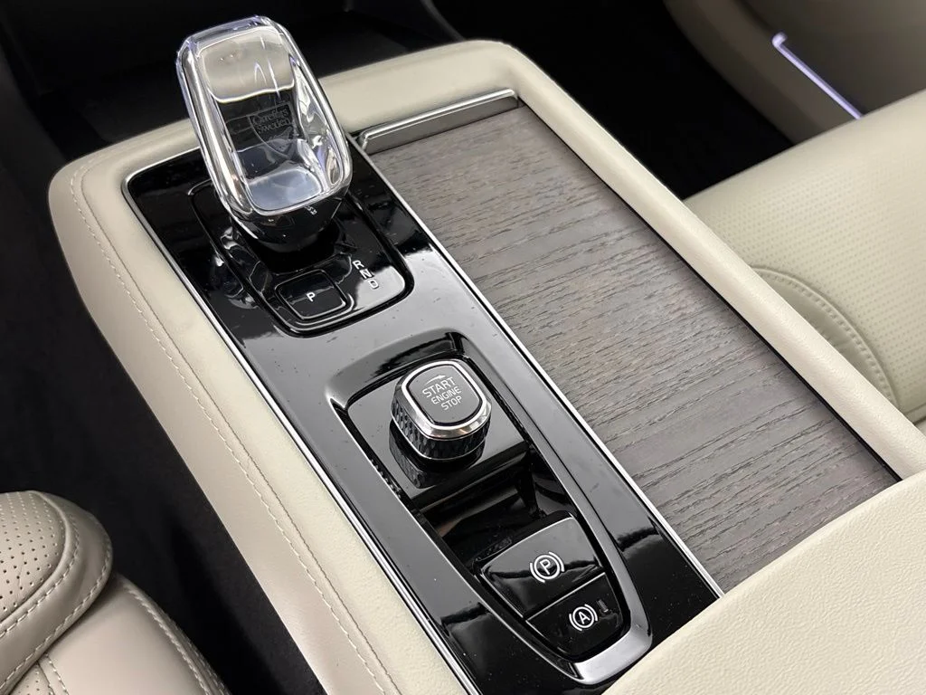 New 2026 Blue Volvo T8 Ultra image 35