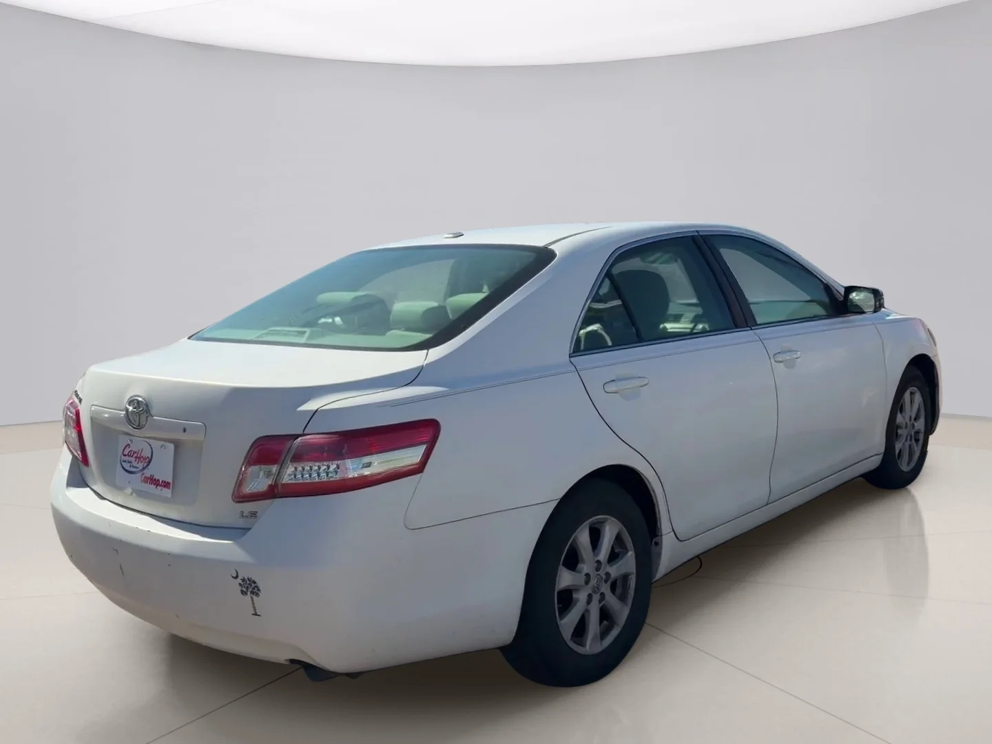 Used 2010 White Toyota SE image 5