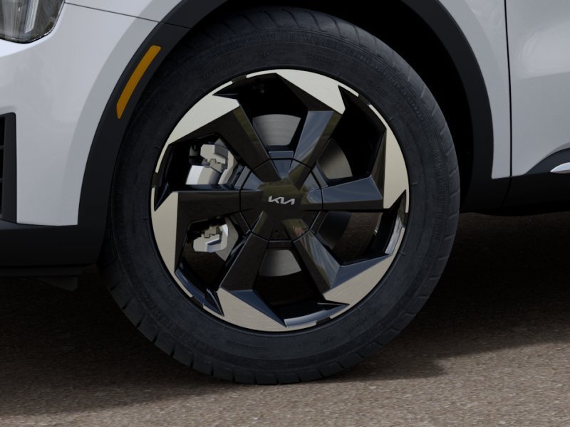 New 2026 Snow White Pearl Kia EX image 9