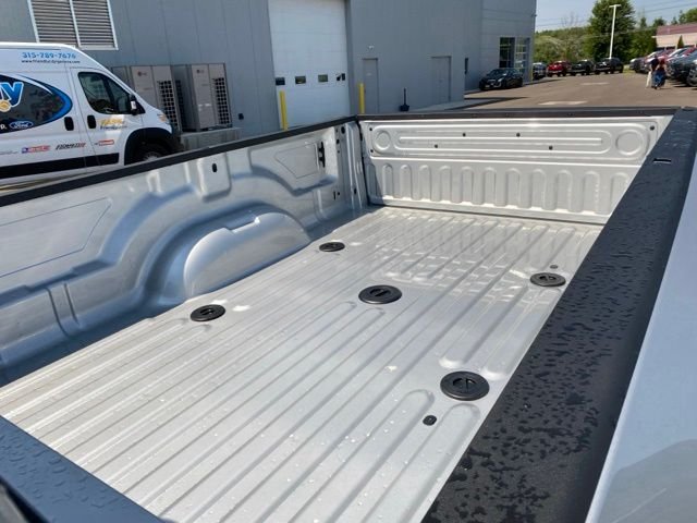 New 2026 Silver-Zynith Exterior Paint RAM Tradesman image 20