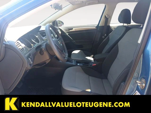 Used 2016 Blue Volkswagen SE image 9
