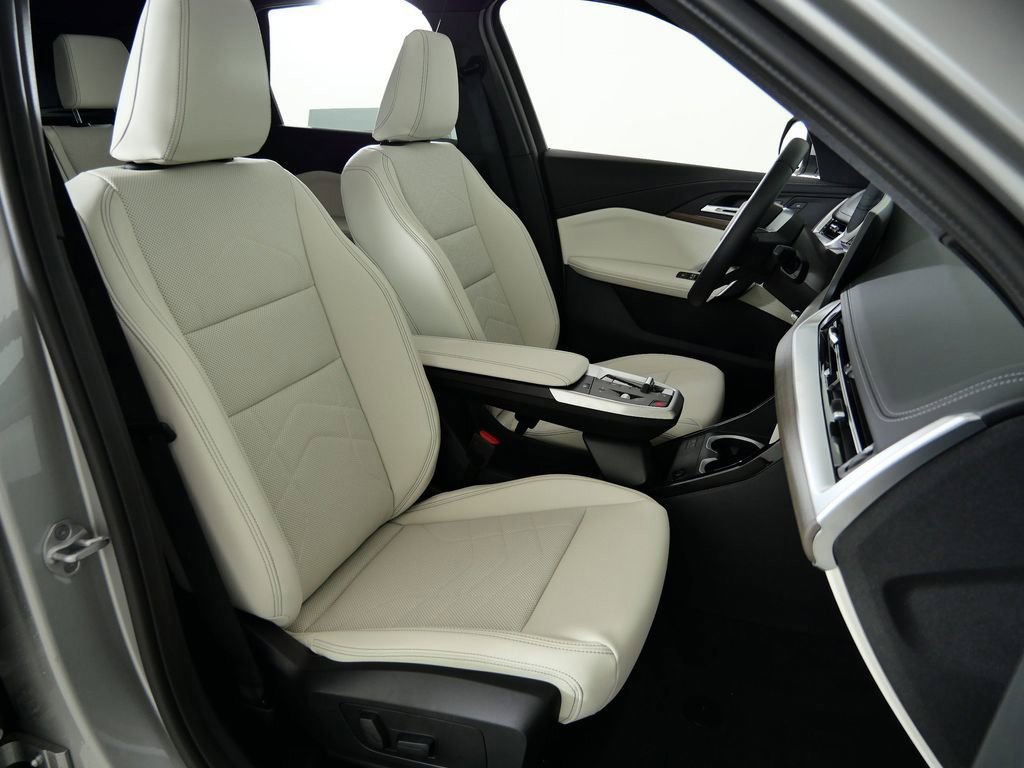 Used 2026 Space Silver Metallic BMW xDrive28i image 22