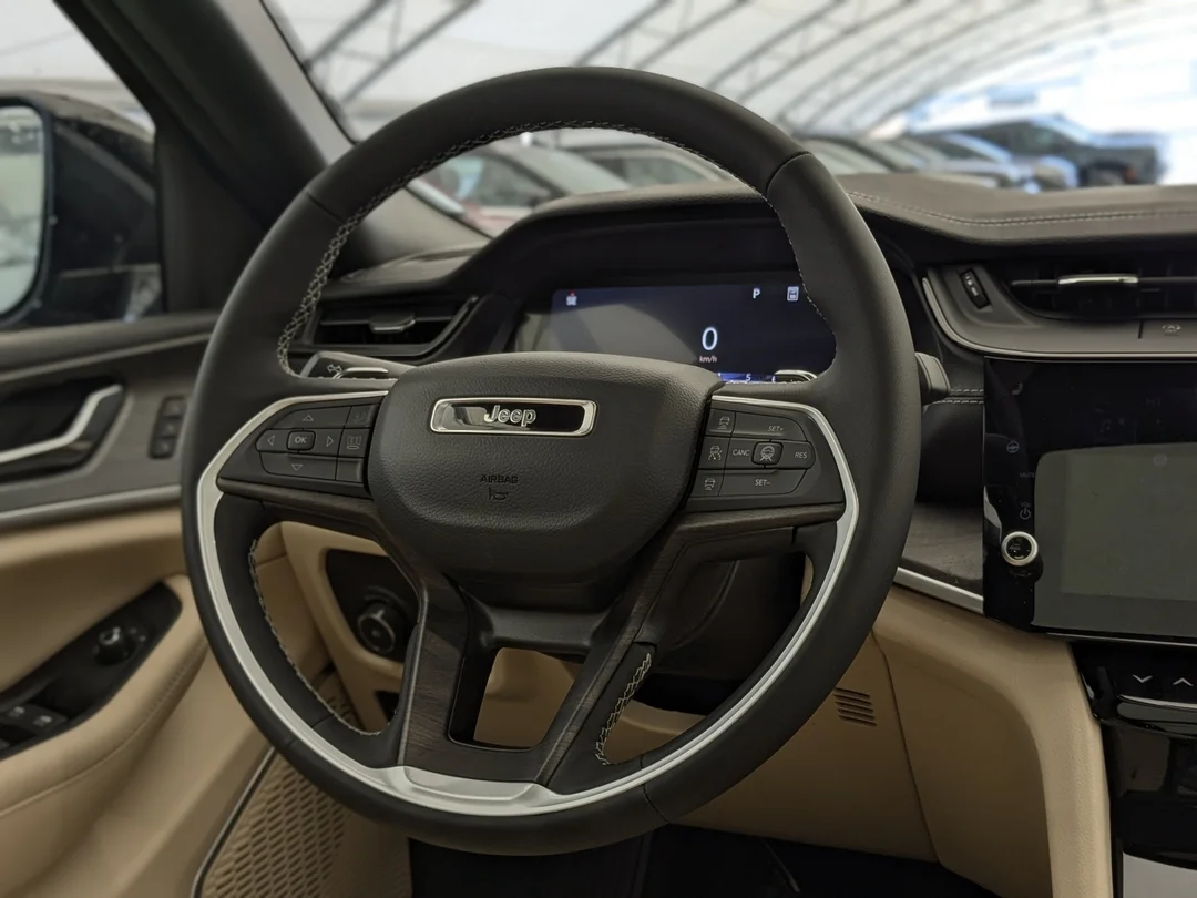 New 2026 Black Jeep Limited - - 4x4 - Panoramic Sunroof - Luxury Tech II - 9 Amplified Speakers - Remote Start & More! image 16
