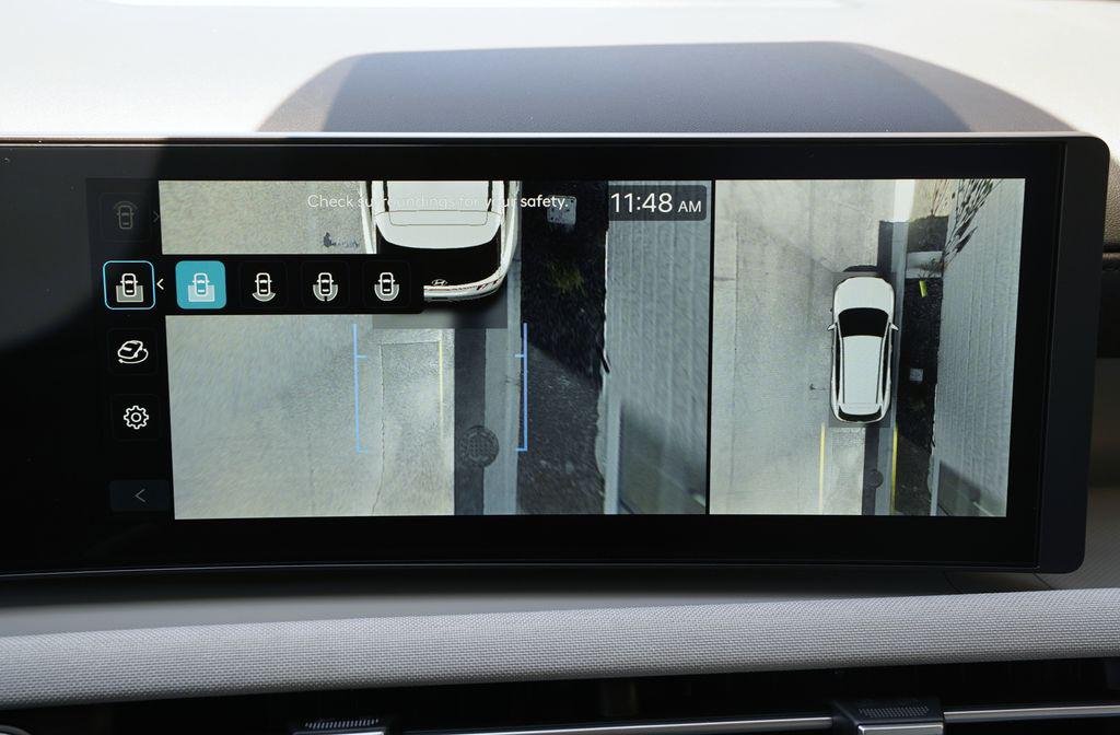 New 2026 Phantom Black Hyundai Limited image 22