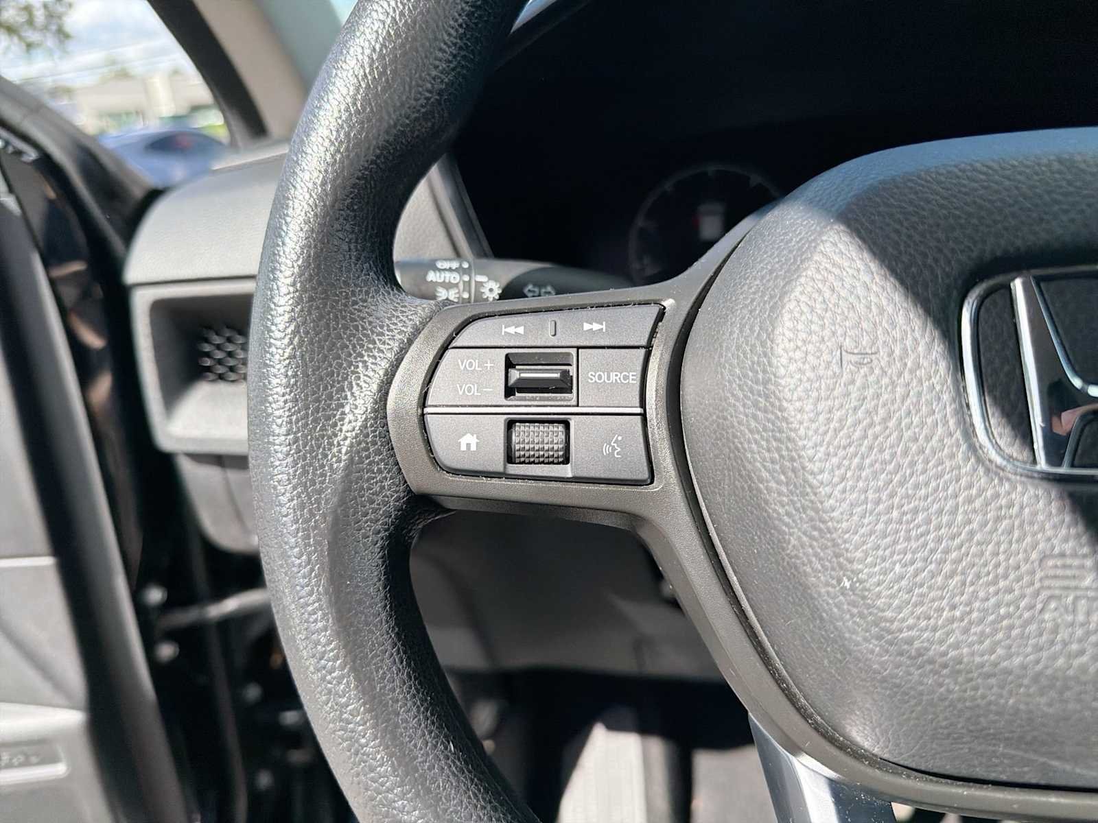 2024 Honda CR-V LX - Photo 24