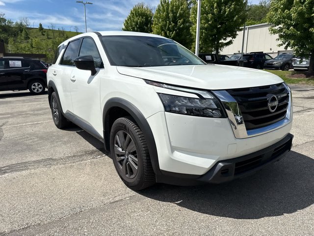 2024 Nissan Pathfinder S