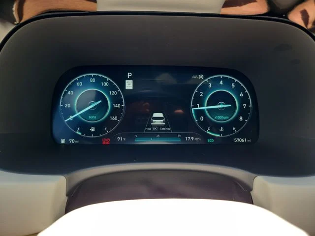Used 2024 White Hyundai Calligraphy image 20