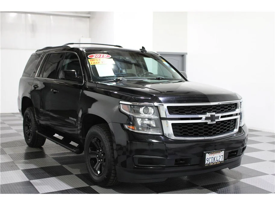 Used 2019 Black Chevrolet LS image 3