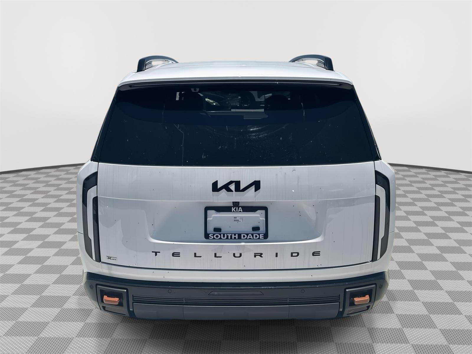 New 2027 Glacial White Pearl Kia X-Pro SX Prestige image 5