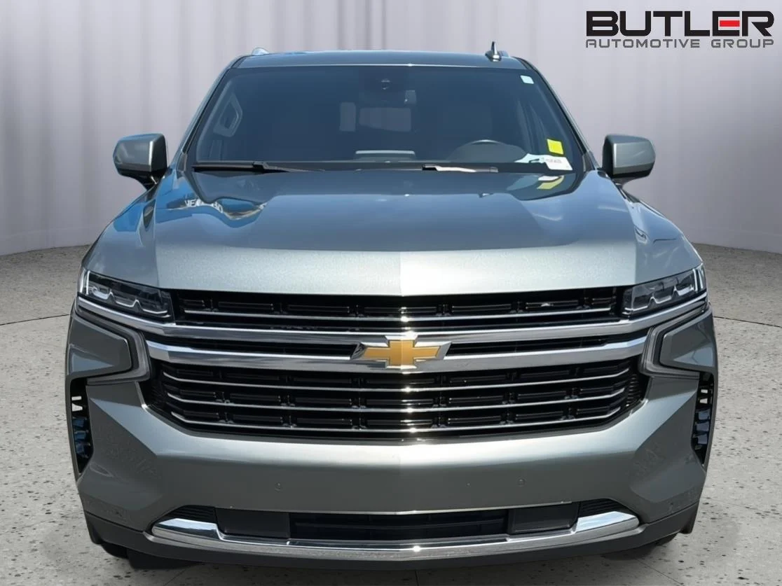 Used 2024 Silver Sage Metallic Chevrolet LT image 9