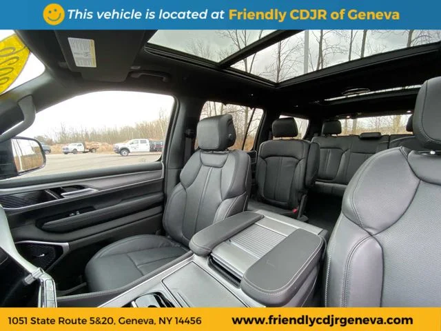 New 2026 High Gloss Black Exterior Paint Jeep Limited Reserve image 10