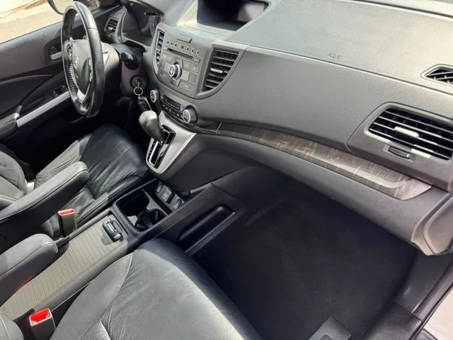 Used 2014 White Honda EX-L image 23