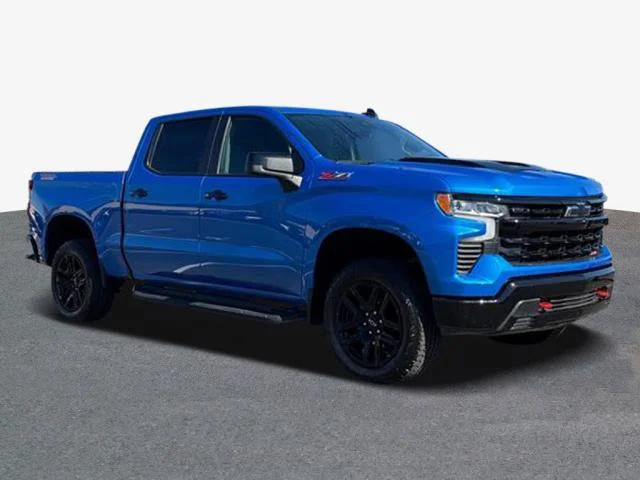 Used 2025 Blue Chevrolet LT Trail Boss image 4
