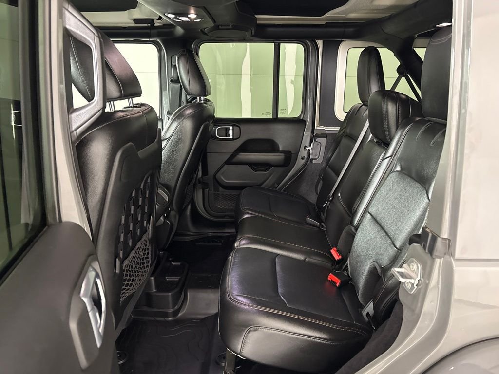 Used 2021 Gray Jeep Unlimited Rubicon 392 image 27