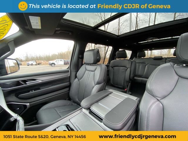 New 2026 High Gloss Black Exterior Paint Jeep Limited Reserve image 10